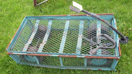 Metal wagon cart