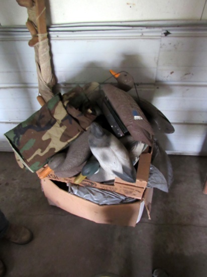 Decoys, hunting items