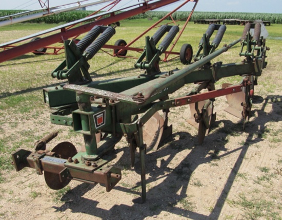 Oliver 508 4-18 plow