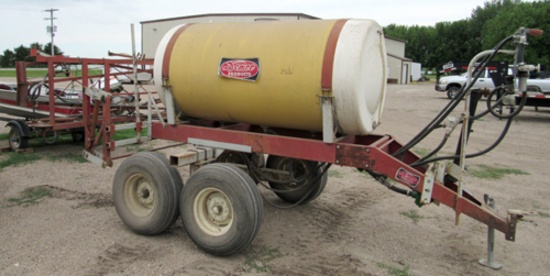 Demco 500 sprayer, 30' boom, PT