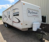 2007 Rockwood camper with slide out
