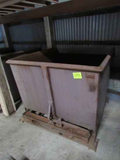 dumpster, 2.5 yd, pallet bracket w/ trip
