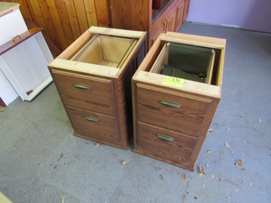 lot of 2 file cabinets