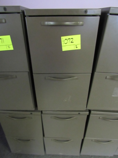 lot of 2 2-drawer file cabinets