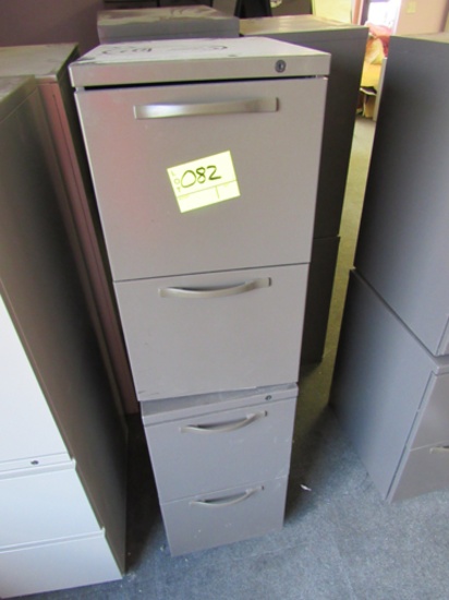 lot of 2 2-drawer file cabinets