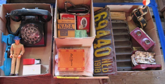 lot of 3 boxes of antiques