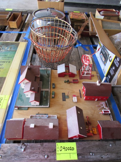 wooden farm site model & egg baskets
