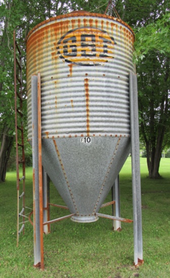feed tank, 4.4 ton