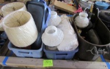 tote of lamps