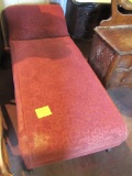 fainting couch