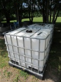 lot of 2 cage tanks