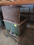 Jesco 211731 dumpster on casters, 1 yd
