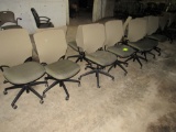 lot of 13 office chairs