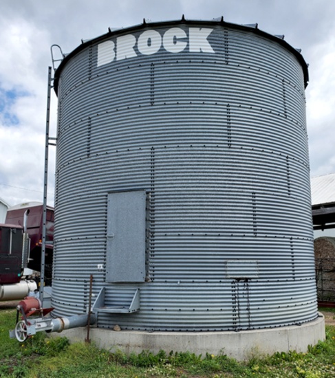 Brock 5000 bu grain bin w/ floor