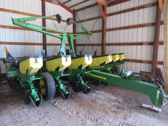 2011 JD 1760 planter