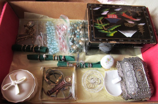 box of jewelry, rings, 2 music boxes