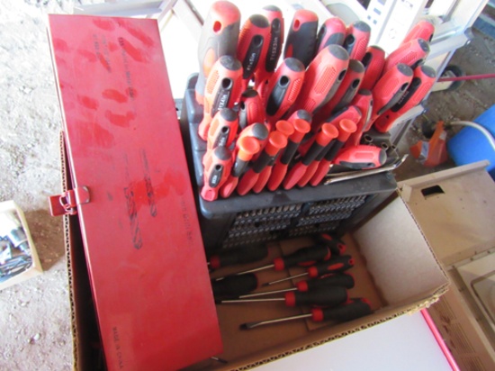 screwdriver and bit set