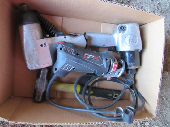 2 airguns, Rotozip and hammer