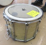 Ludwig 10 lug marching snare