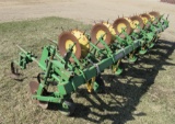 JD row crop cultivator