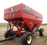 Parker 5250 gravity wagon, 550 bu