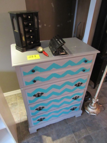 dresser