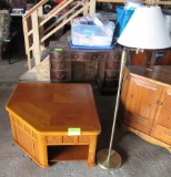 coffee table with lifting top and lamp