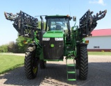 ‘13 JD 4940 self-propelled sprayer