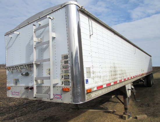 1998 Wilson Pacesetter aluminum grain trailer