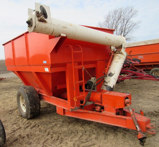 United Farm Tools 400 bu grain cart