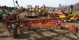 IH field cultivator, 16'