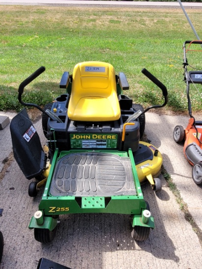 JD Z255 zero-turn mower