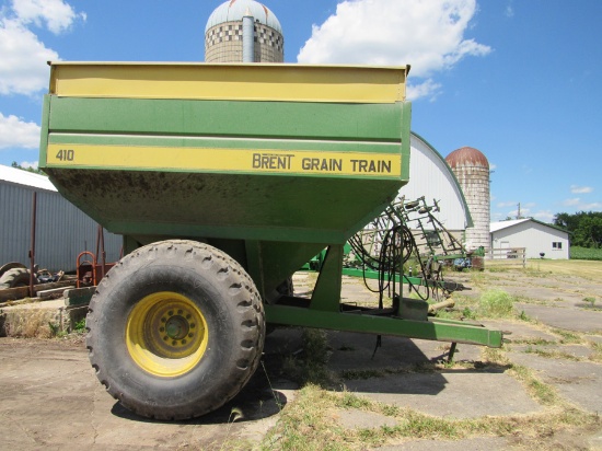 Brent 410 Grain Train grain cart