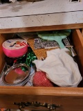 contents of bathroom counter drawers