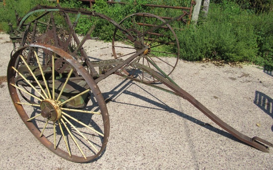 10’ hay rake on steel wheels