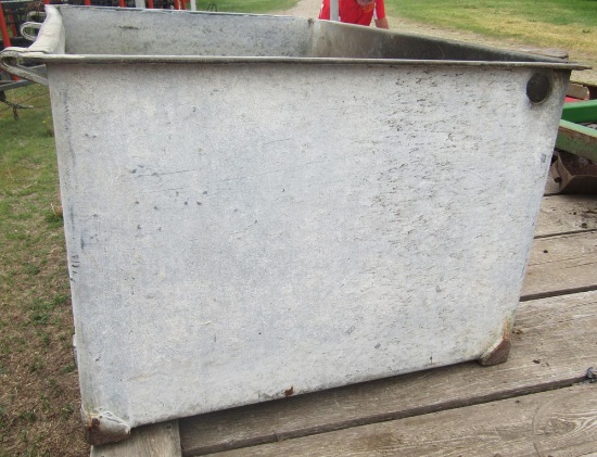 approx 150 gal steel tank
