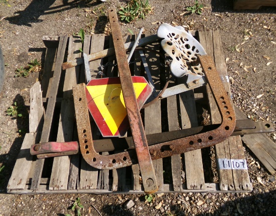hitches, tractor seat, slow sign