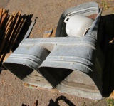 2 metal wash stand, 2 metal wash tubs, lap tank