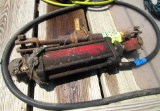 hydraulic cylinder