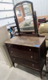 dresser w-mirror