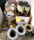 Misc. household items, flower pots, hanging lamp