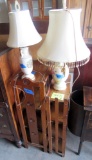 2 lamps, 2 wooden shelves