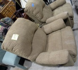 2 matching recliners
