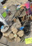 2 fans, can