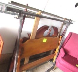 2 bed frames, bed thing