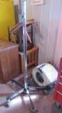 squirrel fan w-wheels stand