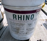 2 oil pails