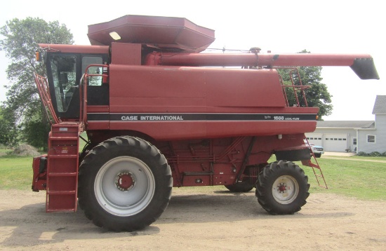 Case IH 1688 Axial Flow Combine