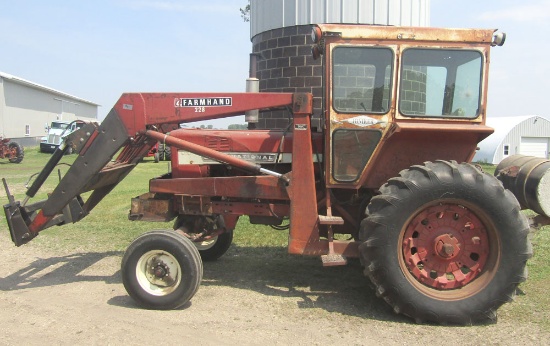 IH Farmall 756 tractor w/ Farmhand 228 loader w/ utility bucket & Hiniker cab, gas