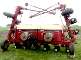 Case IH 900 folding planter, 12 row